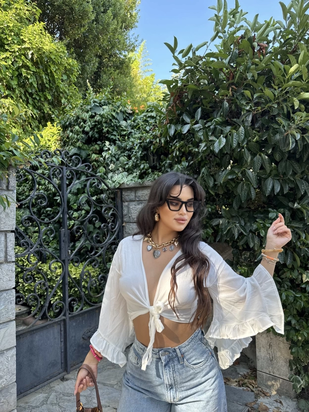 Beyaz Bağlamalı Crop Bluz