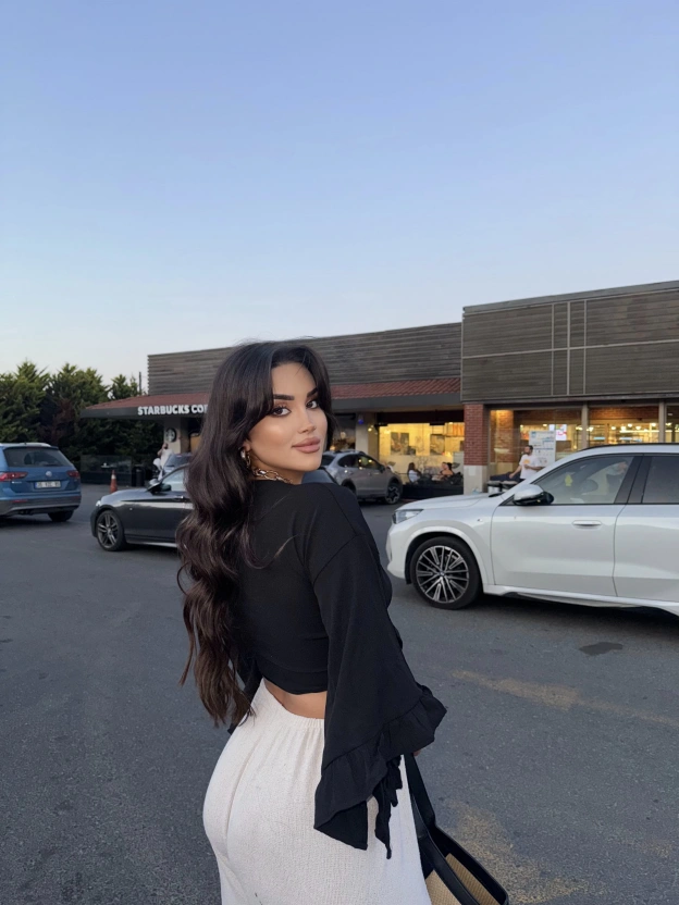 Siyah Bağlamalı Crop Bluz