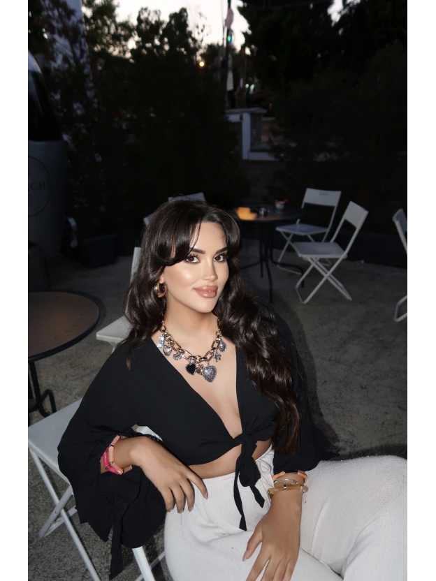 Siyah Bağlamalı Crop Bluz
