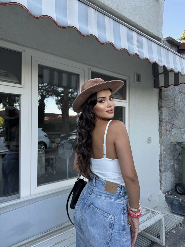 Beyaz Çift Kat Askılı Bodysuit