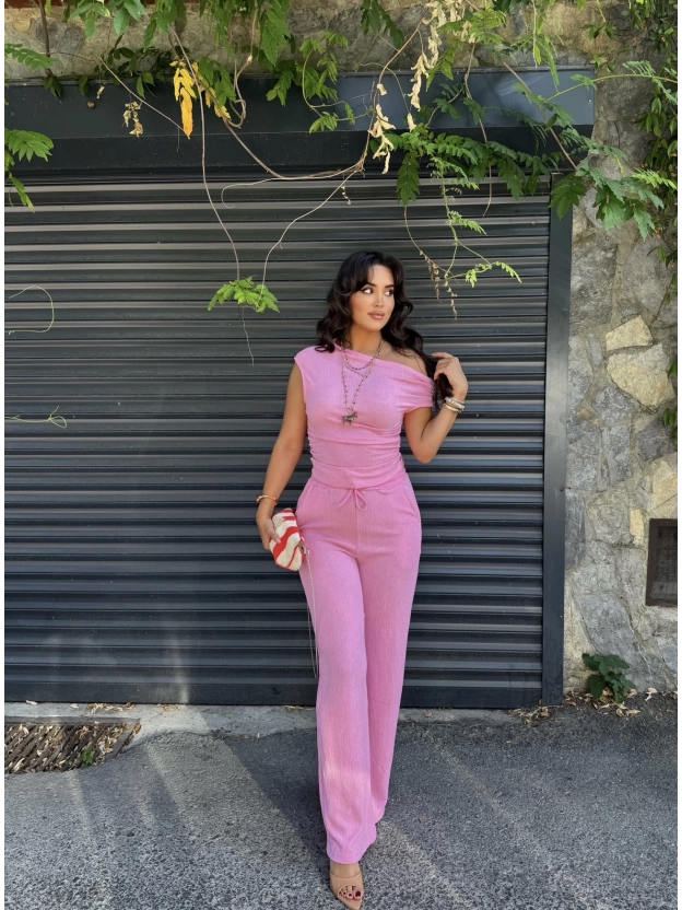 Pembe Omuz Detay Alt Üst Takım