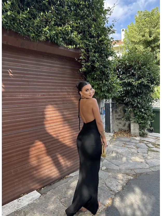 Siyah Boyundan Bağlamalı Göğüs Büzgü Elbise