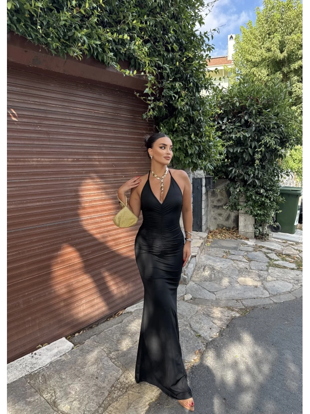 Siyah Boyundan Bağlamalı Göğüs Büzgü Elbise