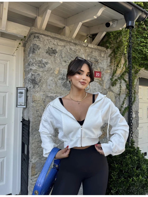 Beyaz Fermuarlı Crop Hırka