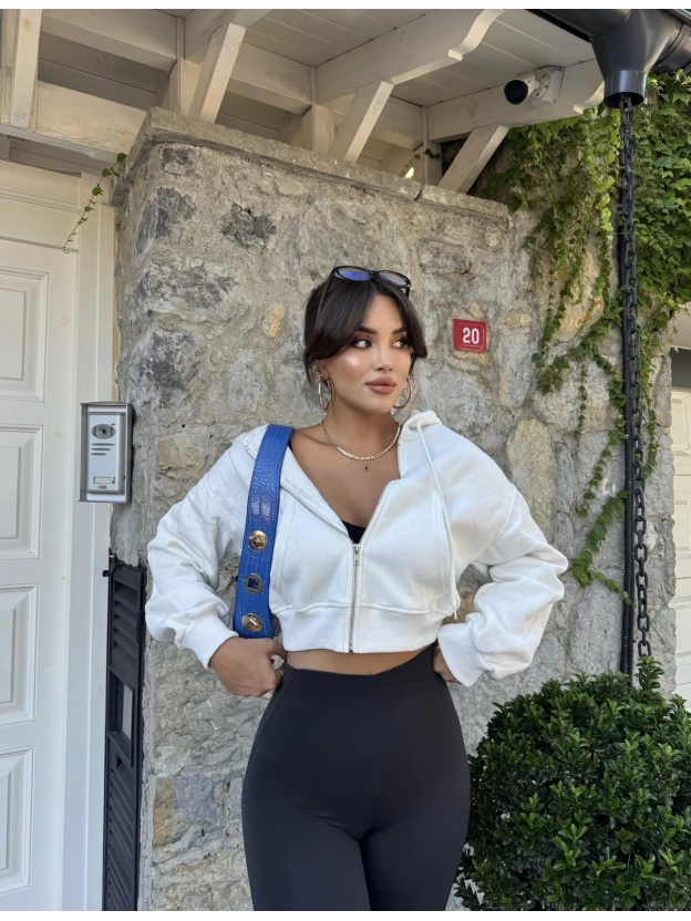 Beyaz Fermuarlı Crop Hırka