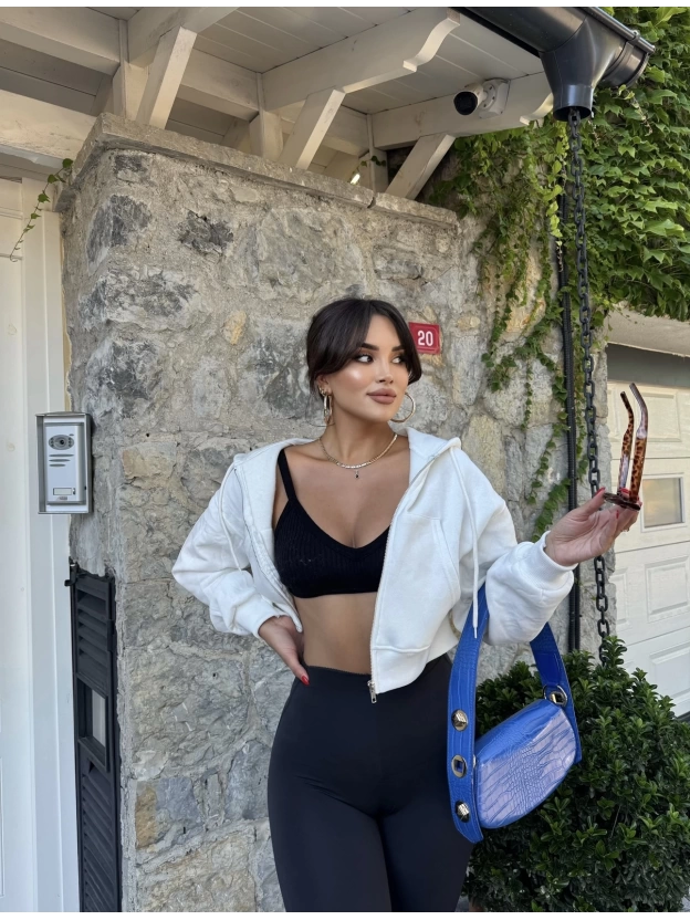 Beyaz Fermuarlı Crop Hırka