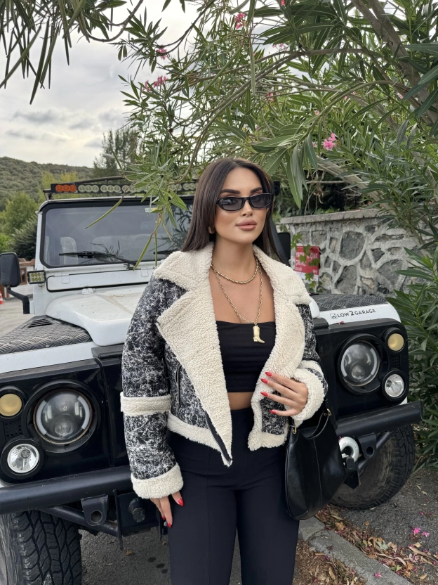 Krem Kürklü Crop Mont