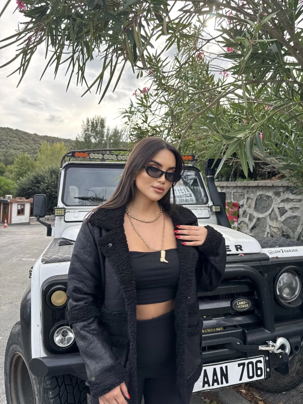 Siyah Kürk Detay Oversize Kaban