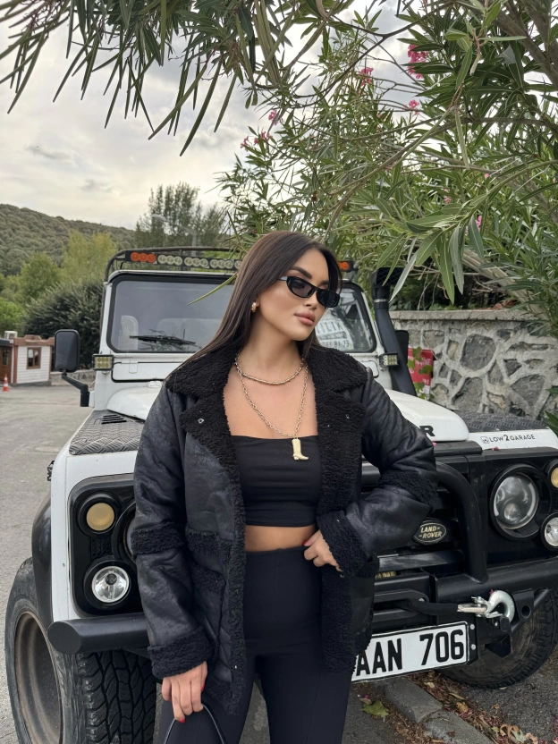 Siyah Kürk Detay Oversize Kaban