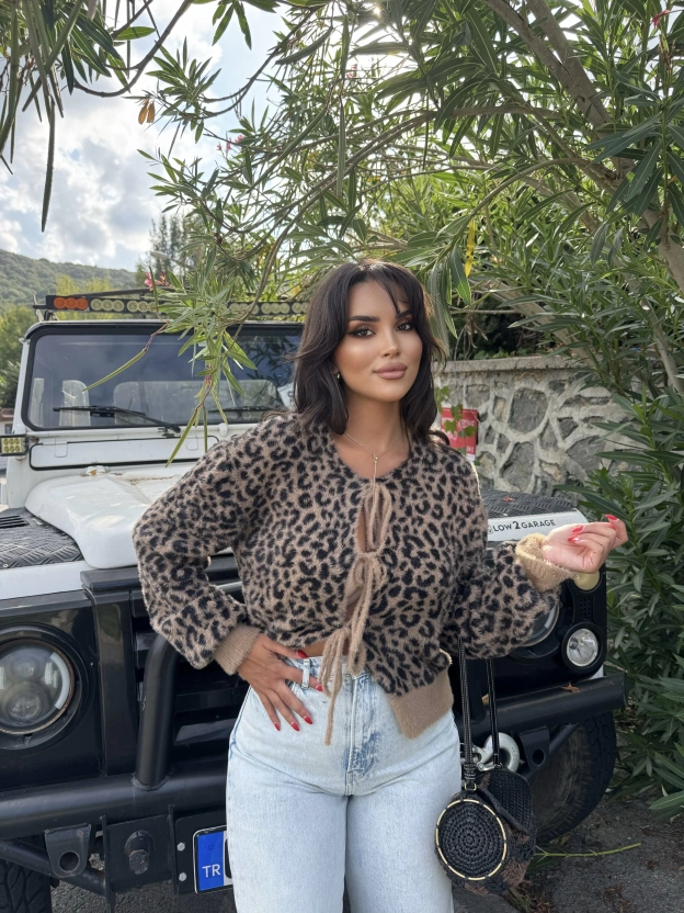Leopar Yumoş Kazak
