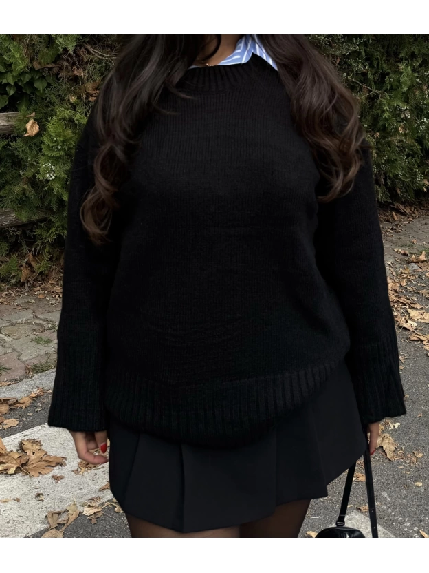 Siyah Bisiklet Yaka Basic Kazak
