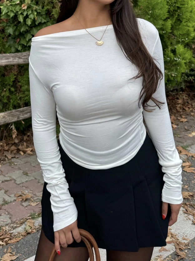 Beyaz Basic Büzgülü Crop