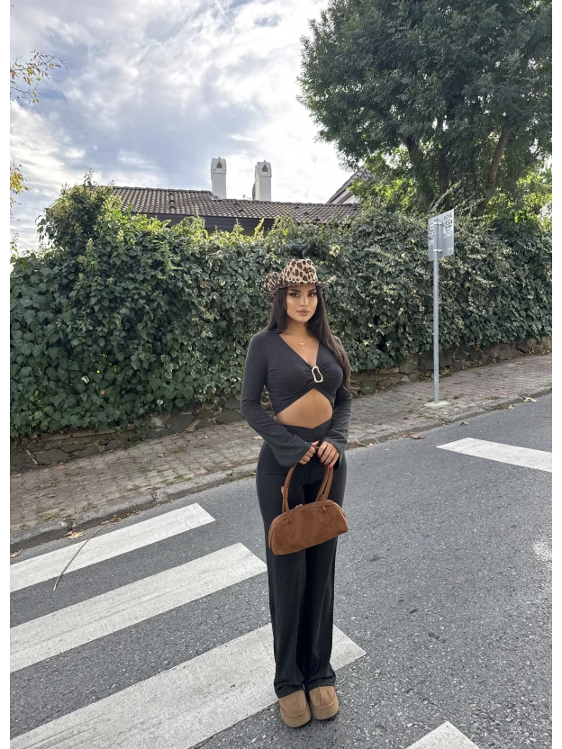 Antrasit Göğüs Tokalı Takım