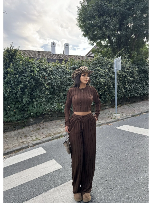 Kahverengi Dikiş Detay Alt Üst Takım