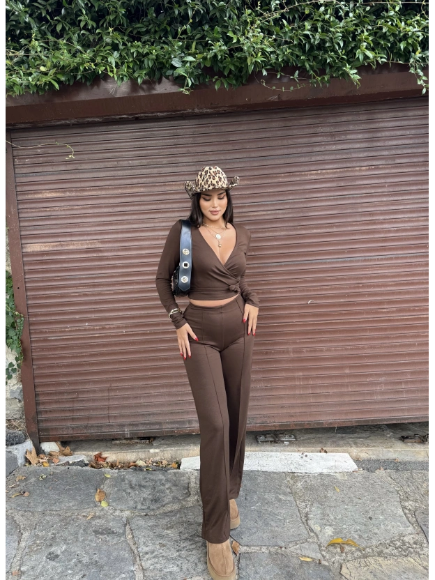 Kahverengi Modal Kruvaze Yaka Bağlamalı Takım