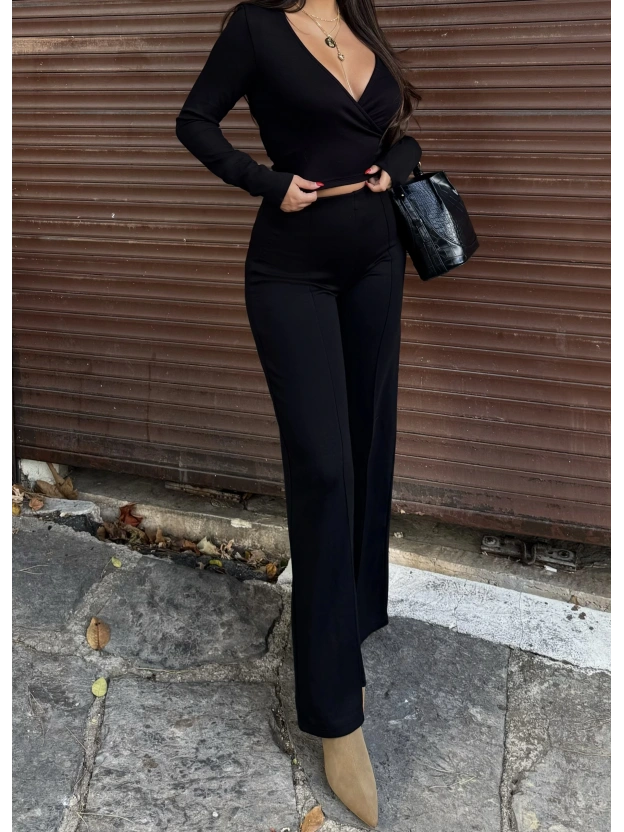 Siyah Modal Kruvaze Yaka Bağlamalı Takım