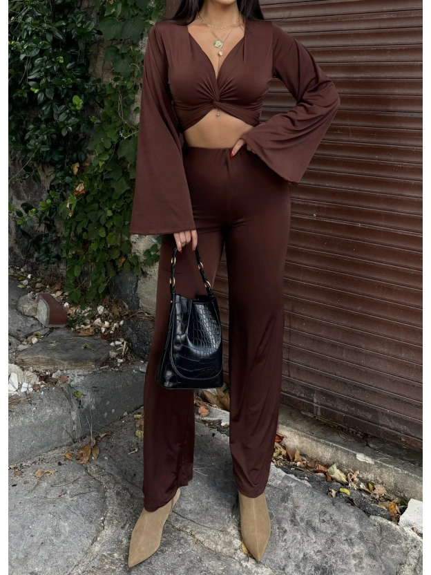 Kahverengi Burgu Detay İkili Takım