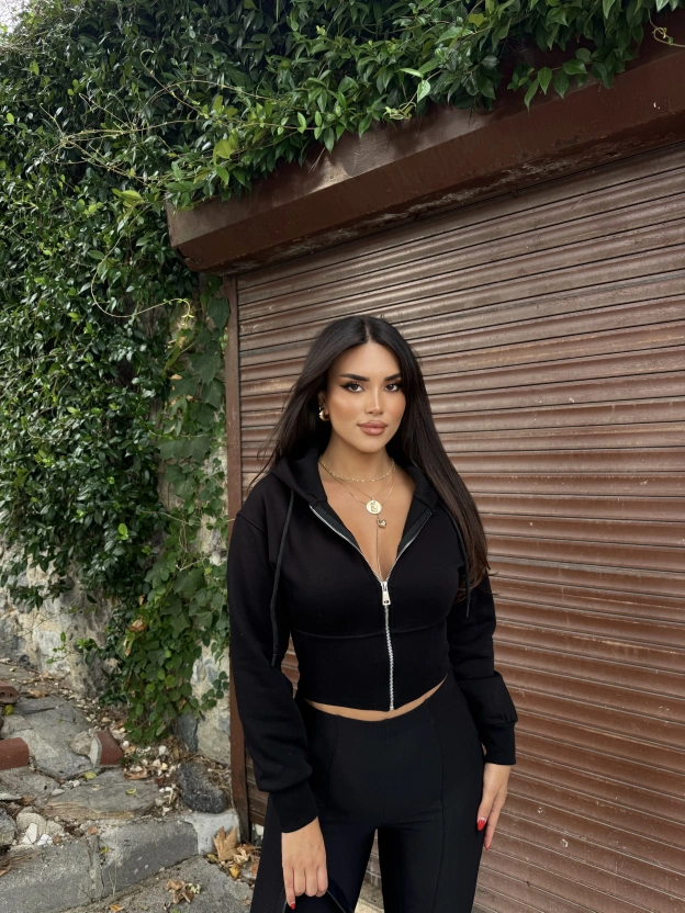 Siyah Premium Crop Sweatshırt