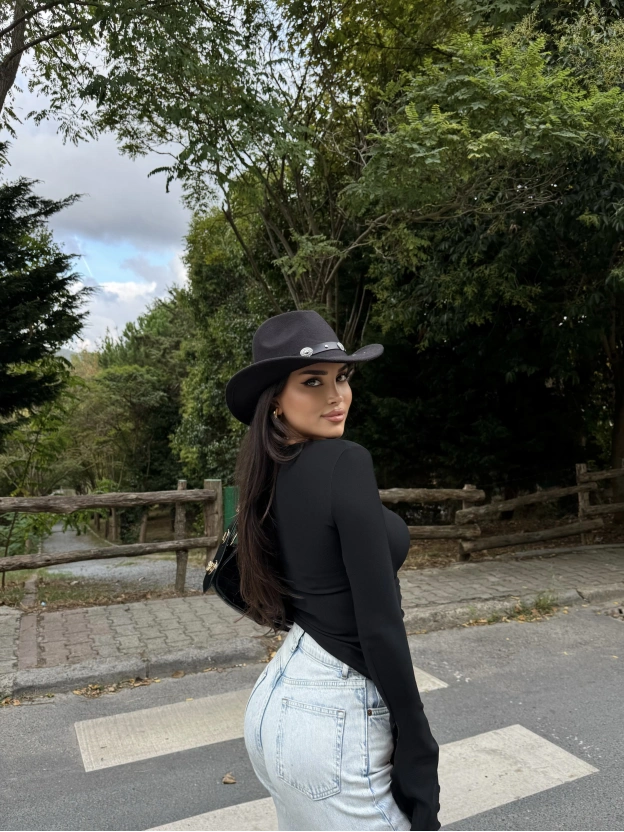 Siyah Kolları Volanlı Sun Crop