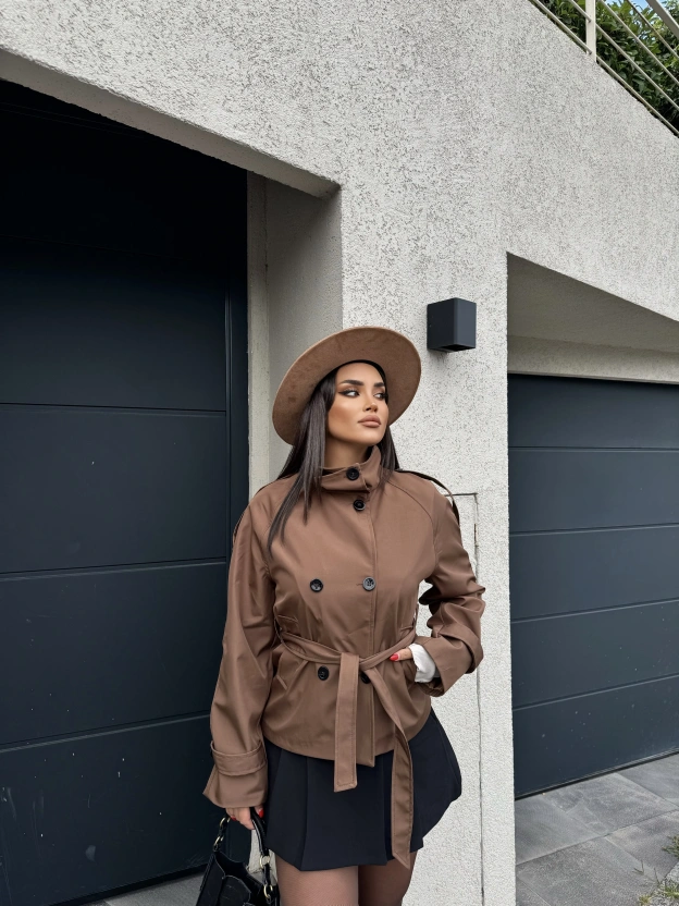 Kahverengi Kısa Trençkot