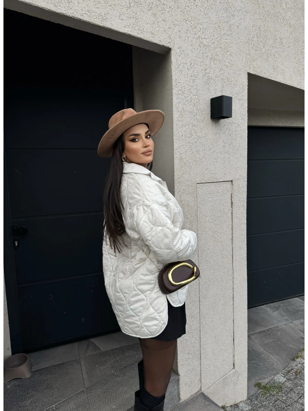 Beyaz Kapitone Oversize Mont