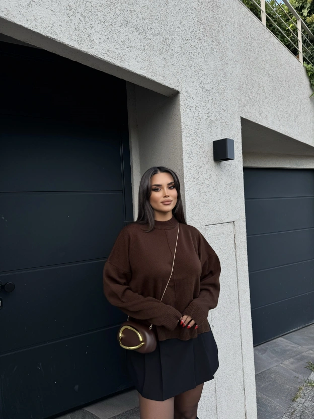 Kahverengi Yırtmaç Detay Basic Oversize Kazak