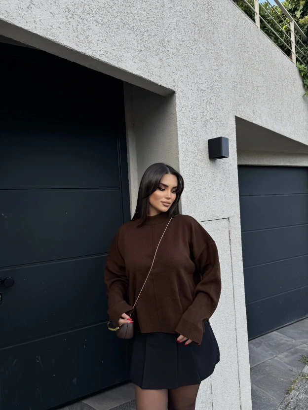 Kahverengi Yırtmaç Detay Basic Oversize Kazak