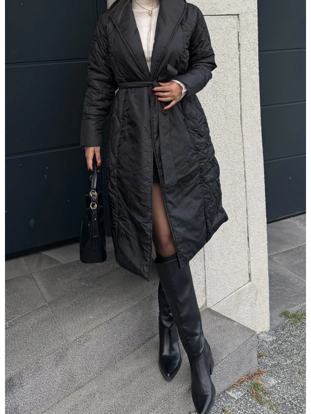 Siyah Kapitone Kuşaklı Uzun Mont