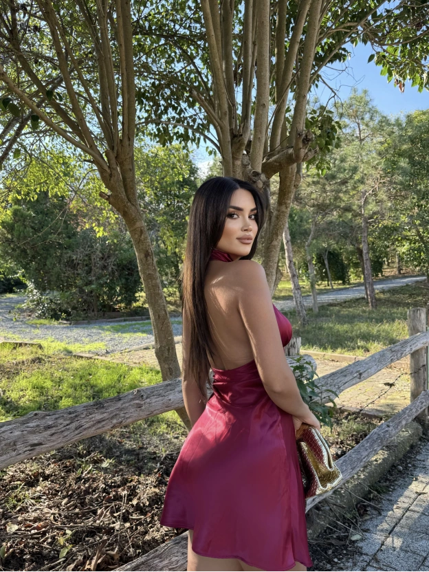 Bordo Saten Sırt Detay Mini Elbise