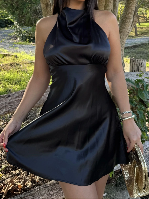 Siyah Saten Sırt Detay Mini Elbise