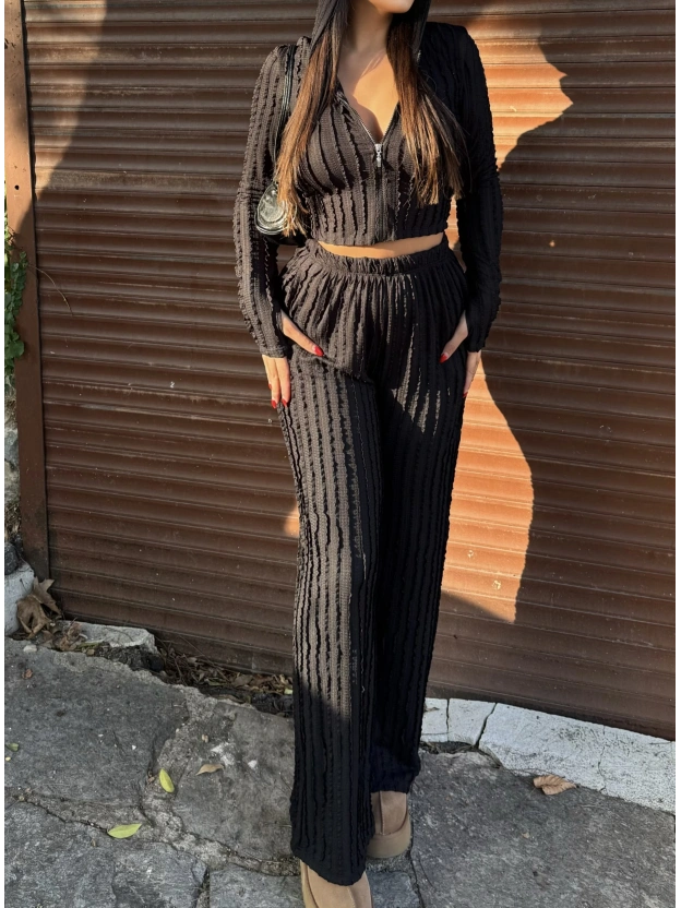 Siyah Kapüşonlu Dikiş Detay Alt Üst Takım