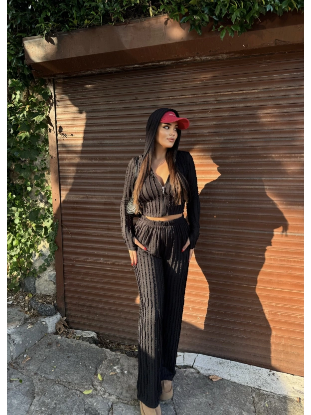 Siyah Kapüşonlu Dikiş Detay Alt Üst Takım