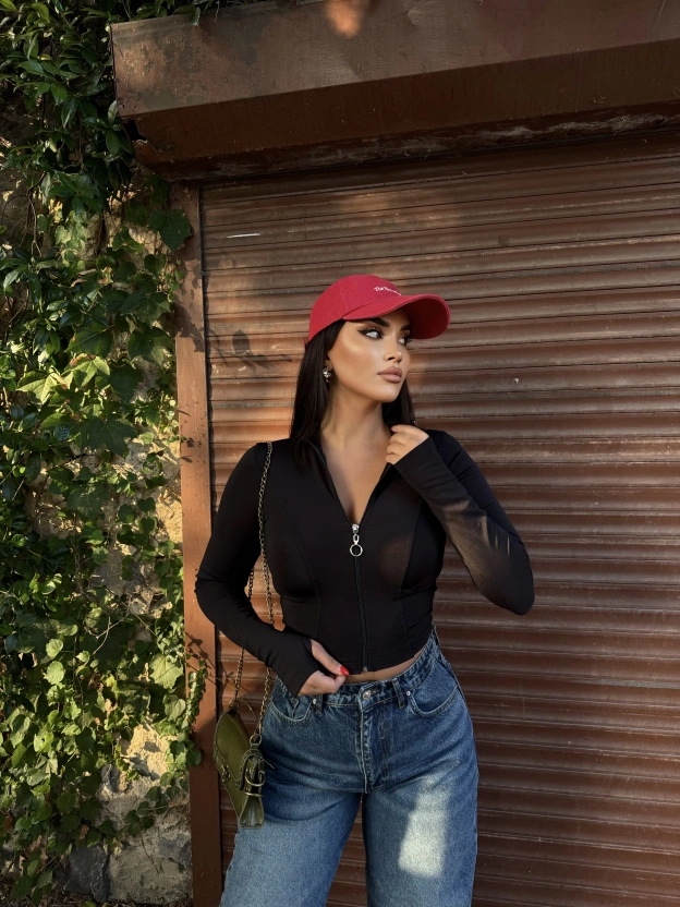 Siyah Slim Fit Fermuarlı Body