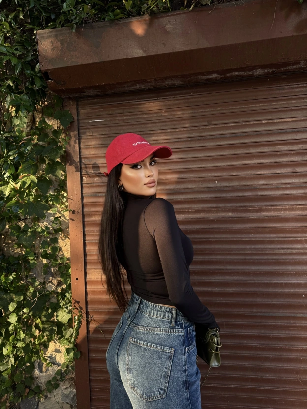 Siyah Slim Fit Fermuarlı Body