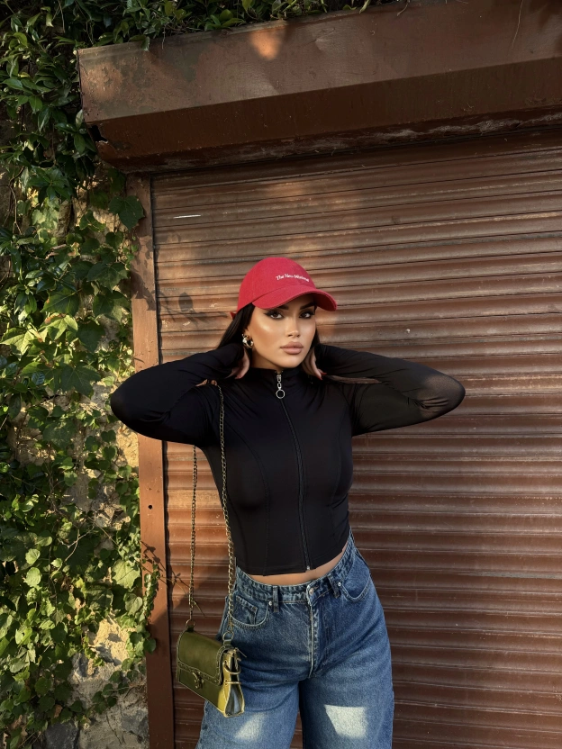 Siyah Slim Fit Fermuarlı Body