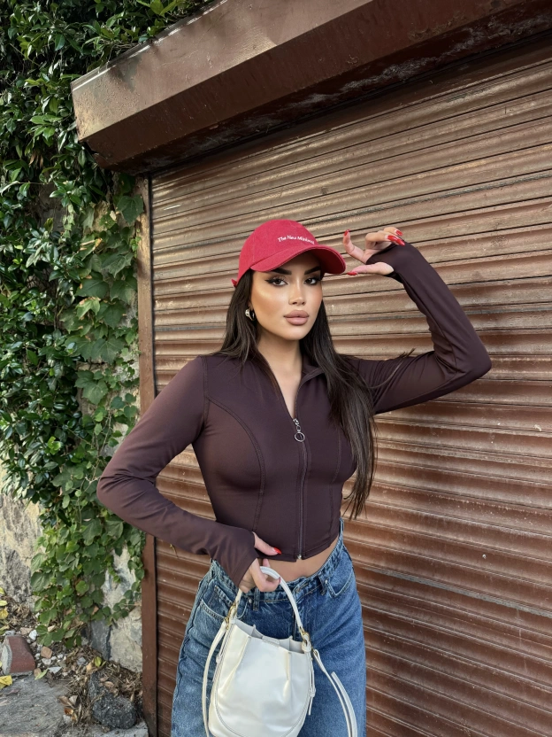Kahverengi Slim Fit Fermuarlı Body