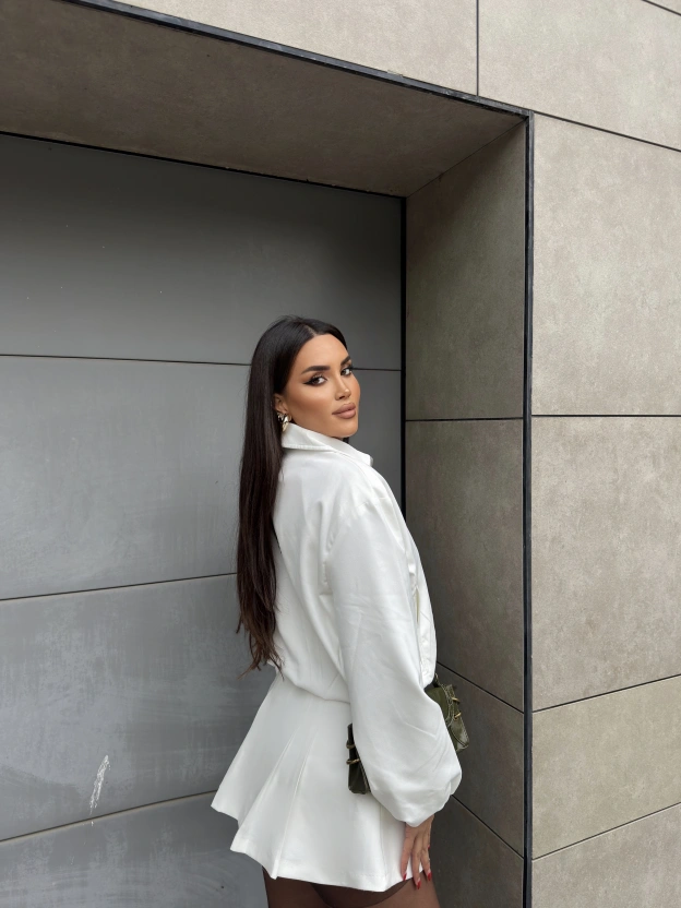 Beyaz Crop Fermuarlı Bomber Ceket