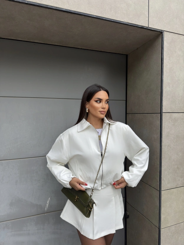 Beyaz Crop Fermuarlı Bomber Ceket