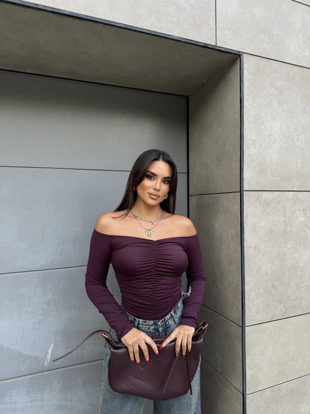 Mürdüm Madonna Yaka Drapeli Bluz