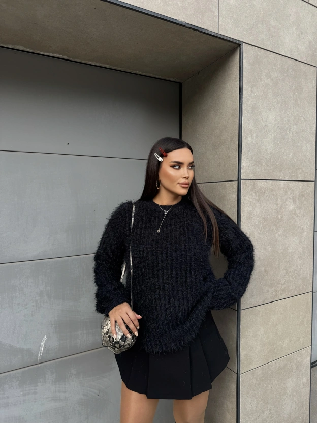 Siyah Bisiklet Yaka Yumoş Kazak