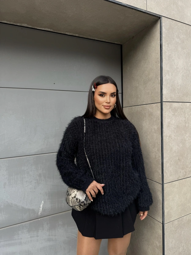 Siyah Bisiklet Yaka Yumoş Kazak