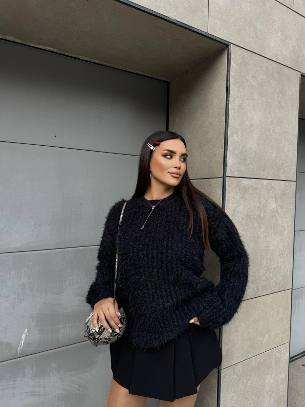 Siyah Bisiklet Yaka Yumoş Kazak