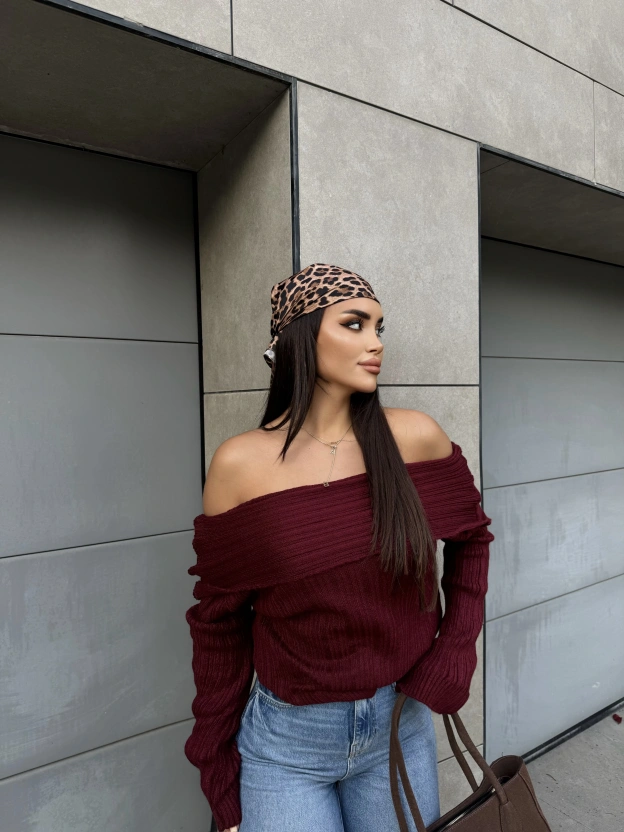 Bordo Madonna Yaka Kazak