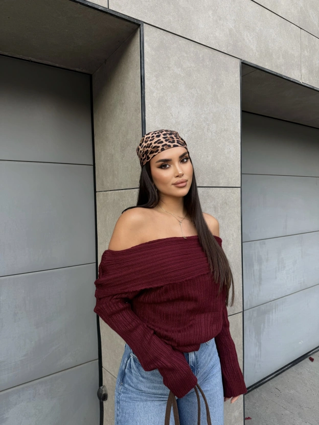 Bordo Madonna Yaka Kazak