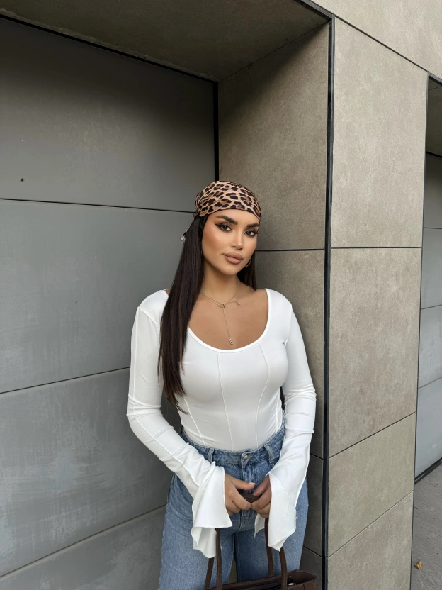 Beyaz Sırt Bağlama İspanyol Kol Bluz