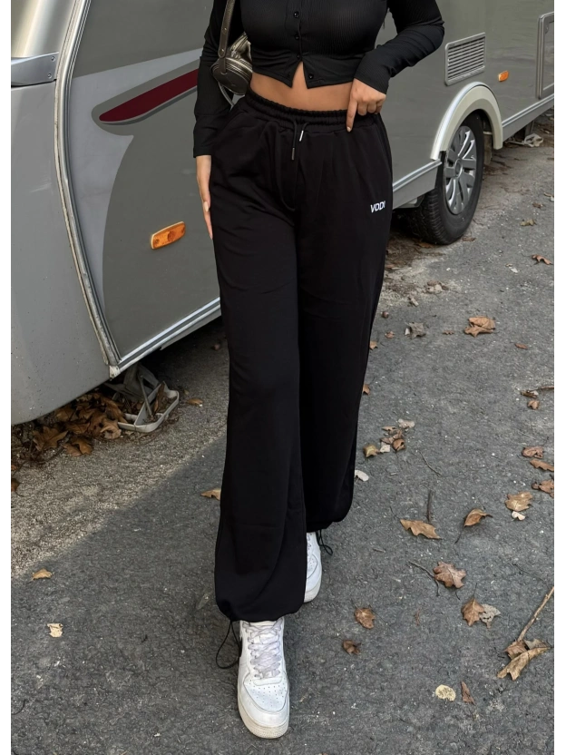 Siyah Nakışlı Oversize Eşofman Altı