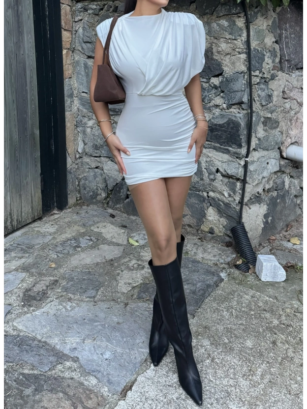 Beyaz Vatkalı Zra Model Elbise