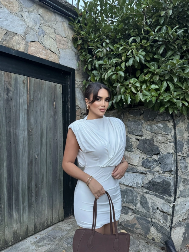 Beyaz Vatkalı Zra Model Elbise