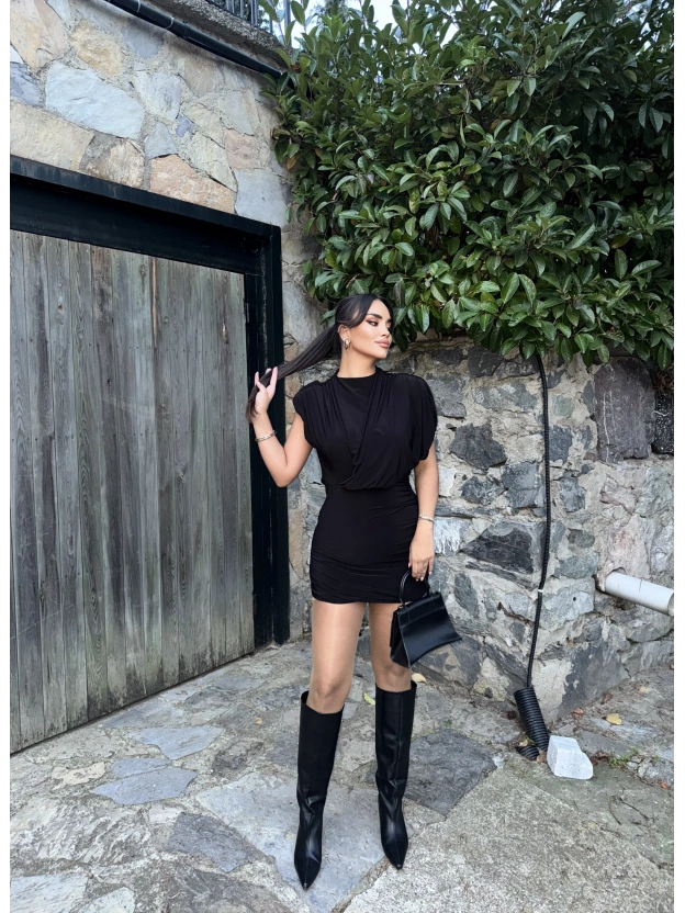 Siyah Vatkalı Zra Model Elbise