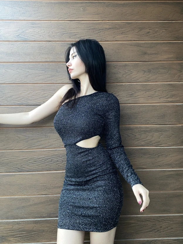 Siyah Tek Kol Simli Elbise